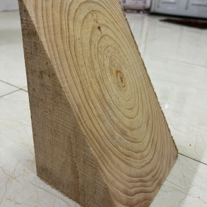 Gỗ tâm giác kê thép cuộn Gỗ tâm giác kê thép cuộn